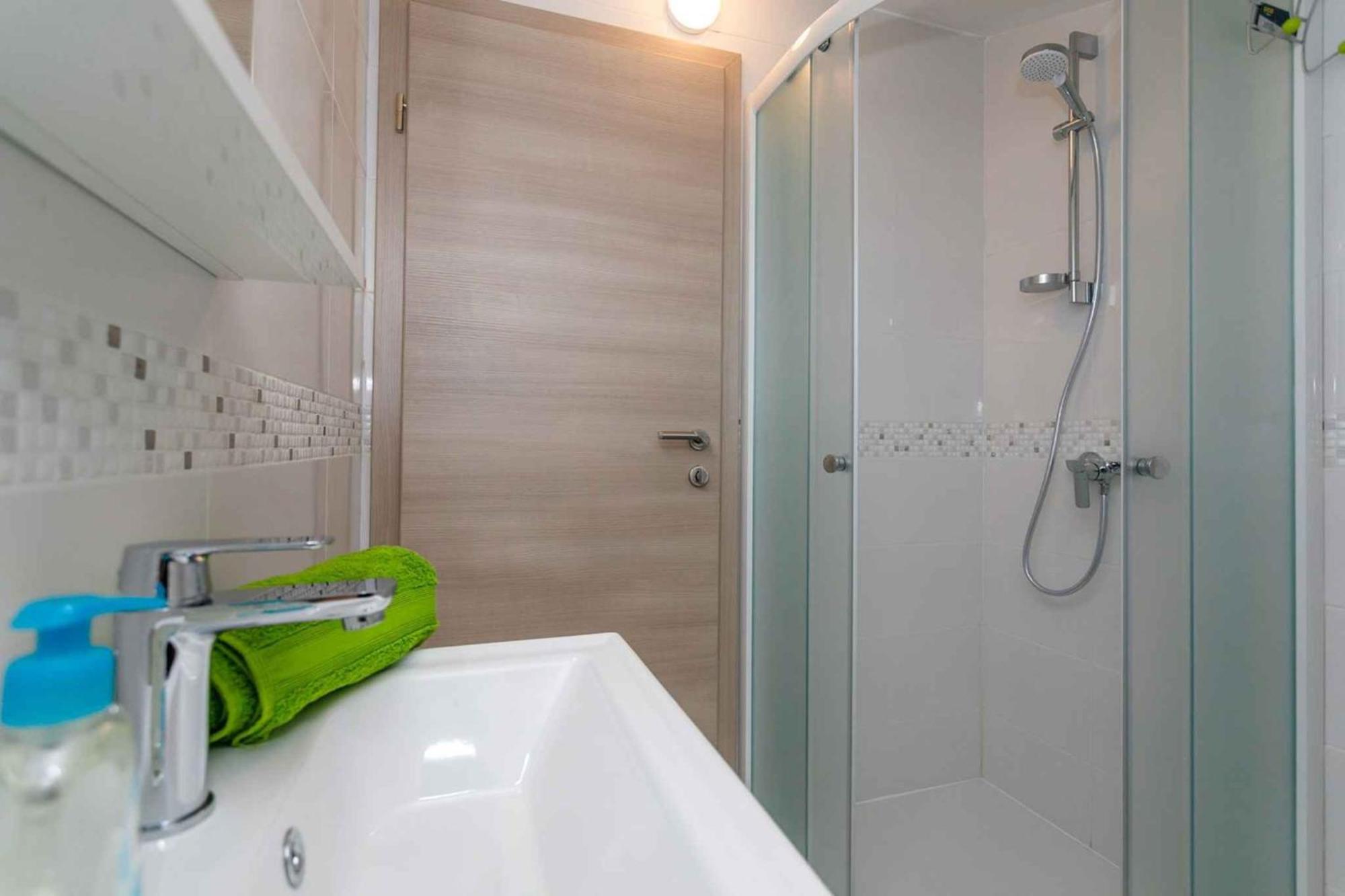 Apartment In Malinska/Insel Krk 38057 Extérieur photo